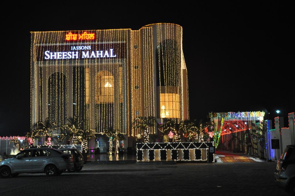 Jassons Sheesh Mahal Murthal Exterior photo